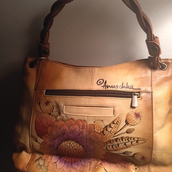 Handbag - Picture 2 of 5